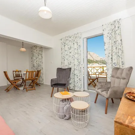 Vista Mare - 3 Bedroom, Sea View * Makarská