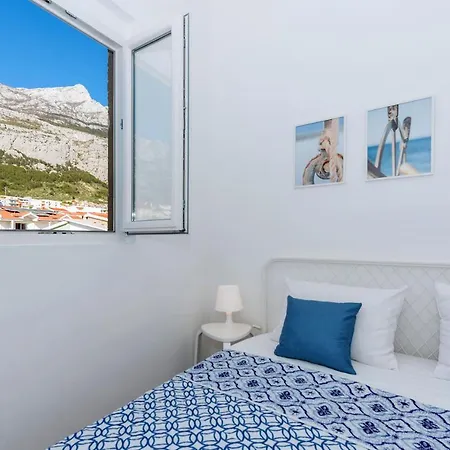 Vista Mare - 3 Bedroom, Sea View Apartmán Makarská
