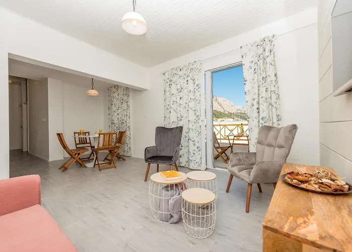 Vista Mare - 3 Bedroom, Sea View * Makarska